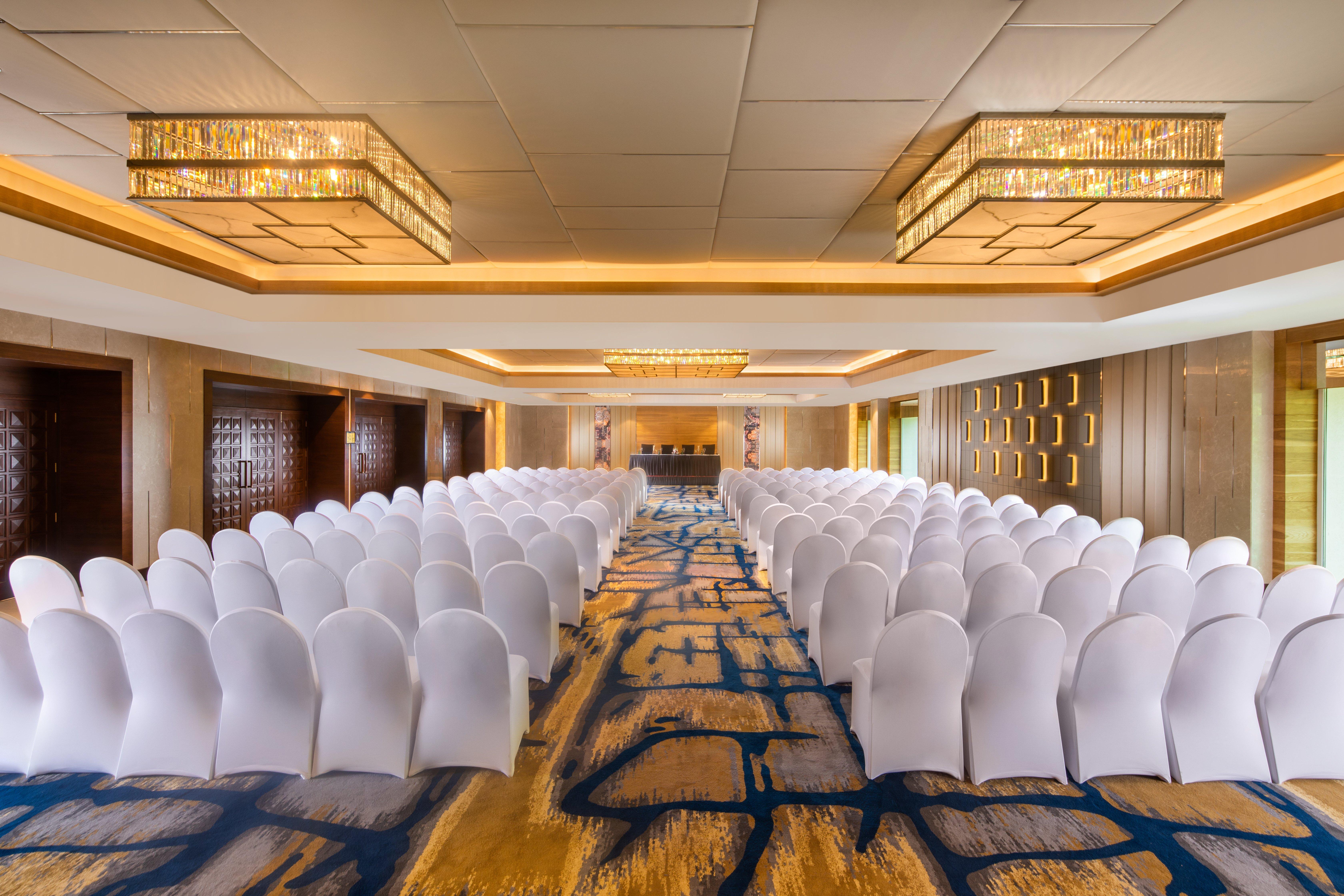 Holiday Inn Agra Mg Road An Ihg Hotel Kültér fotó The ballroom
