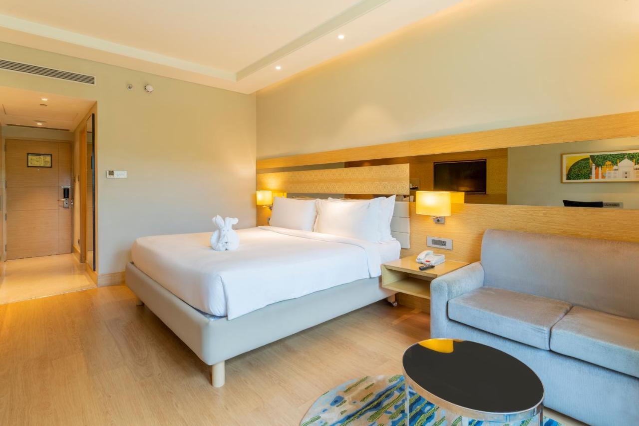 Holiday Inn Agra Mg Road An Ihg Hotel Kültér fotó Deluxe Room