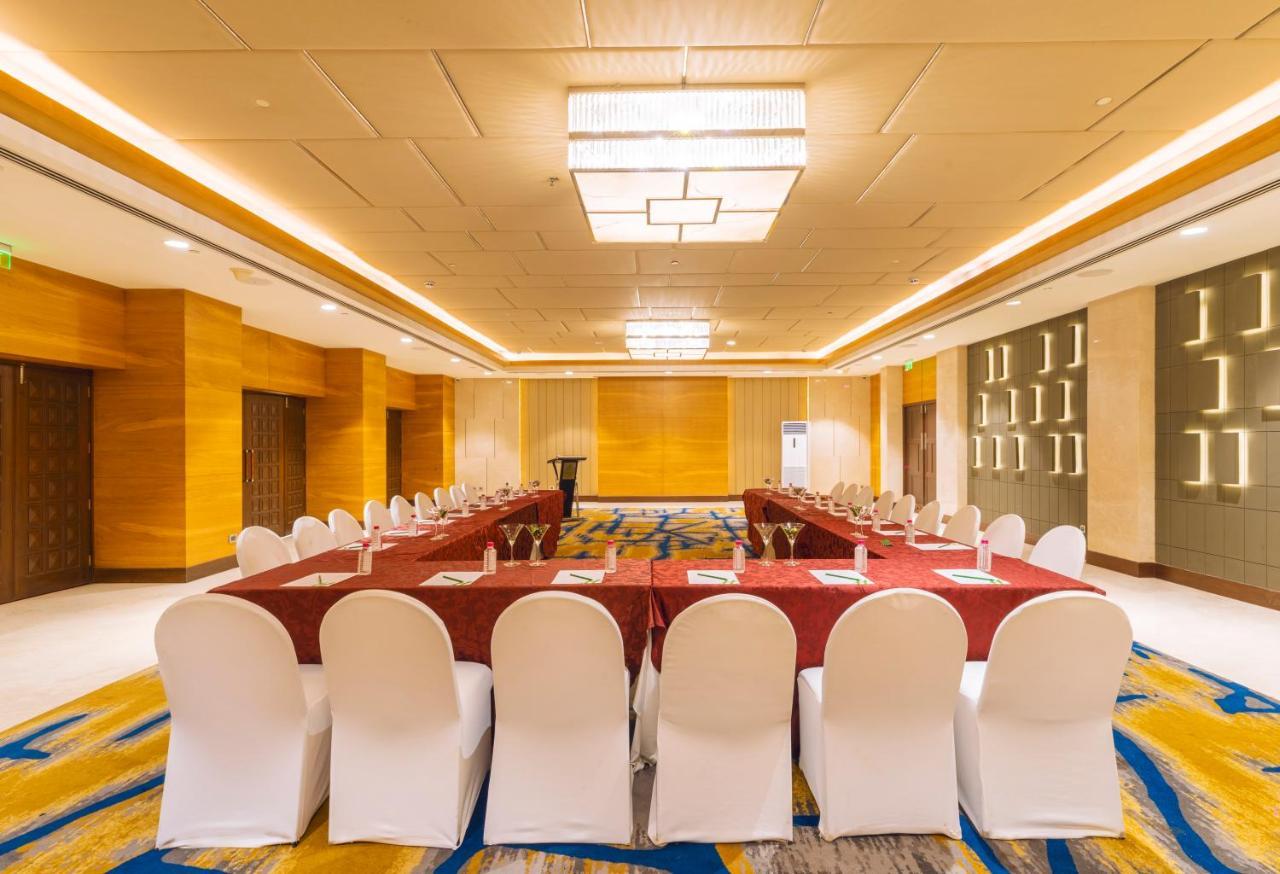 Holiday Inn Agra Mg Road An Ihg Hotel Kültér fotó Meeting room