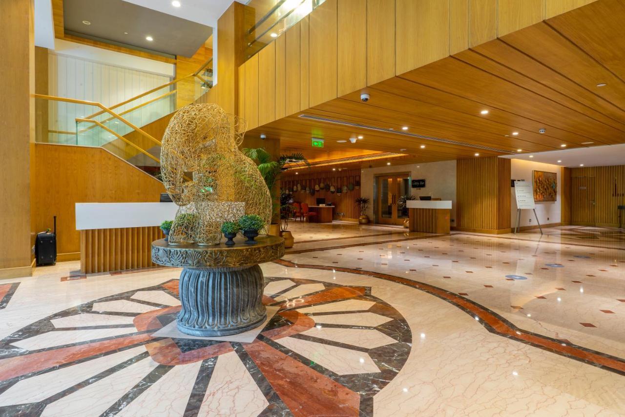 Holiday Inn Agra Mg Road An Ihg Hotel Kültér fotó Lobby